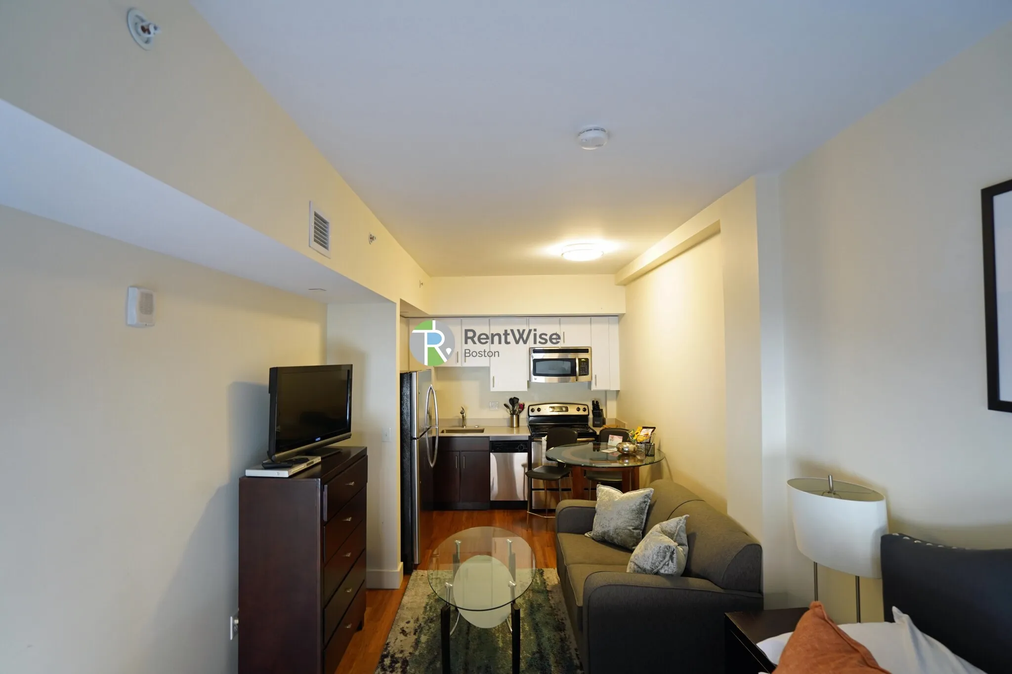 8 Winter St, Downtown