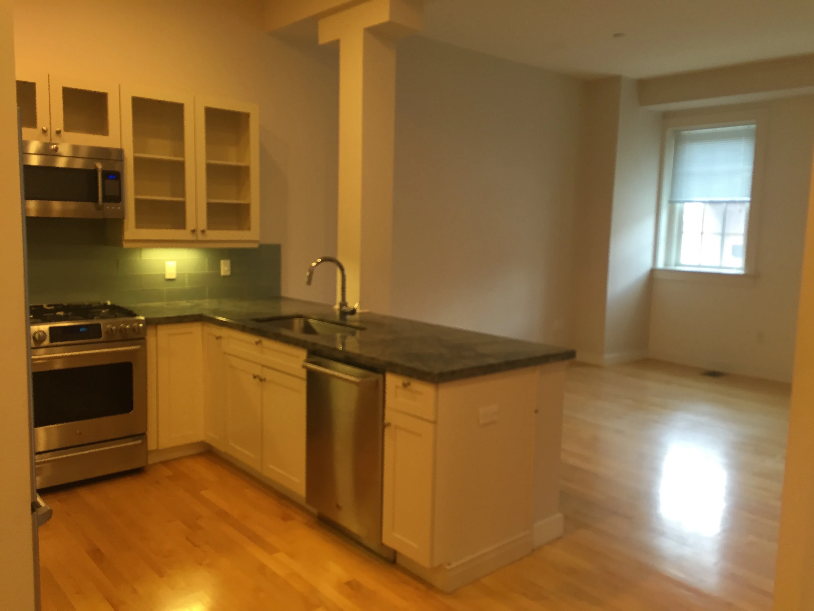 72 Hamilton St, Cambridgeport