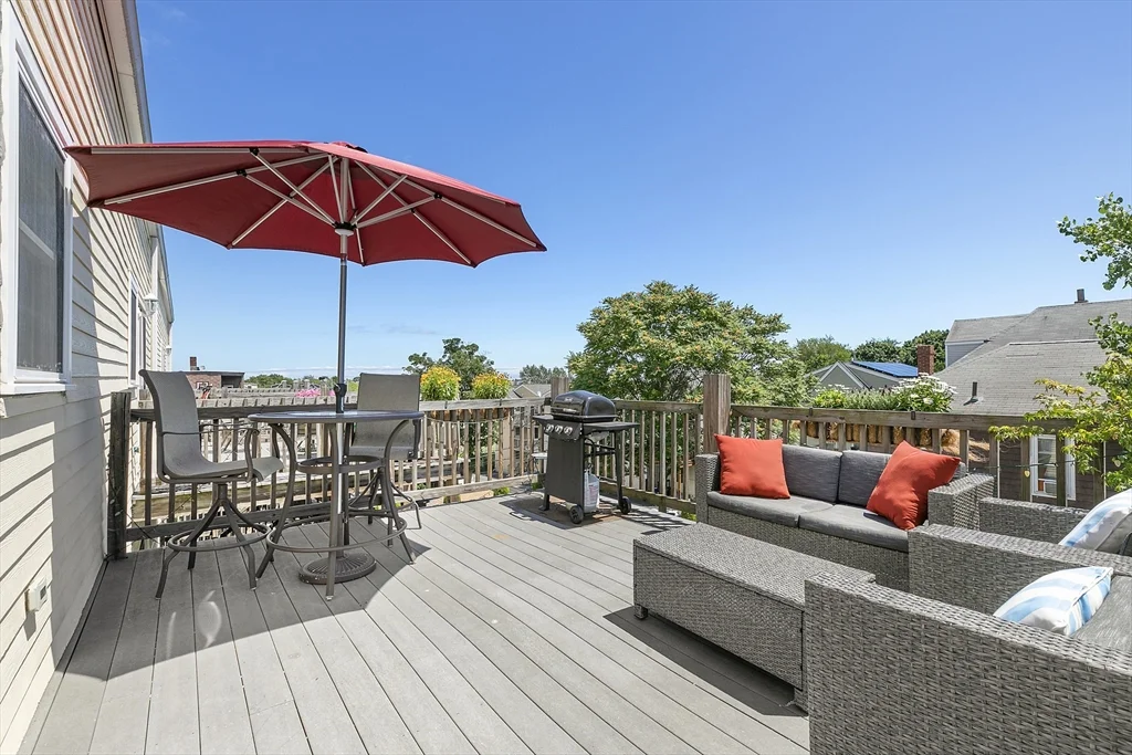 661 Bennington St, East Boston