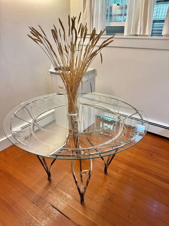 12 Humboldt St, Neighborhood Nine