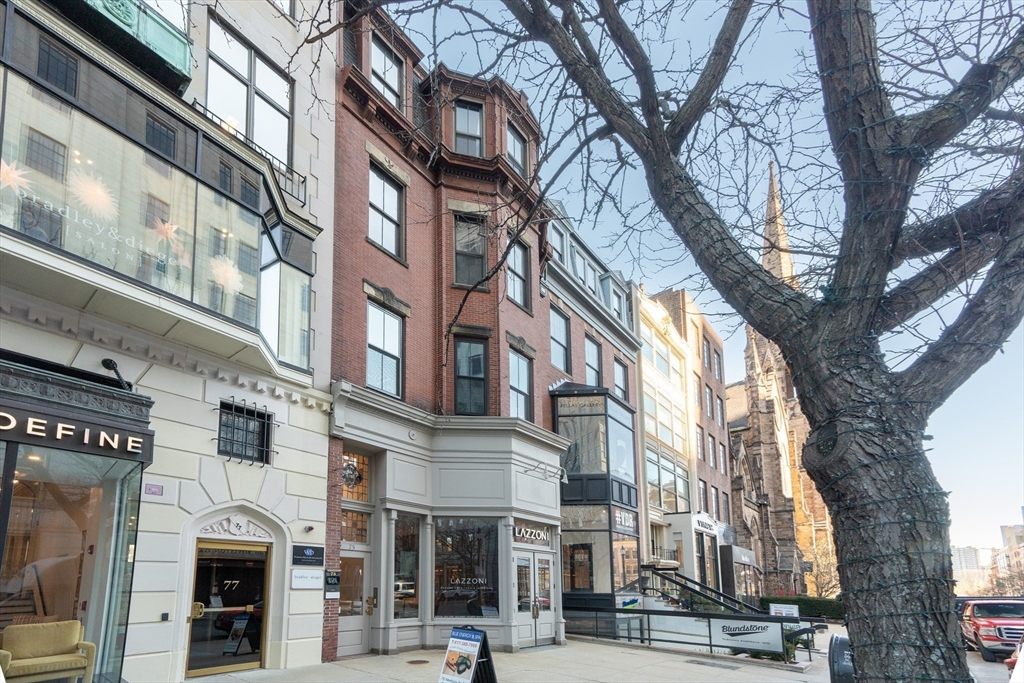 75 Newbury St, Back Bay
