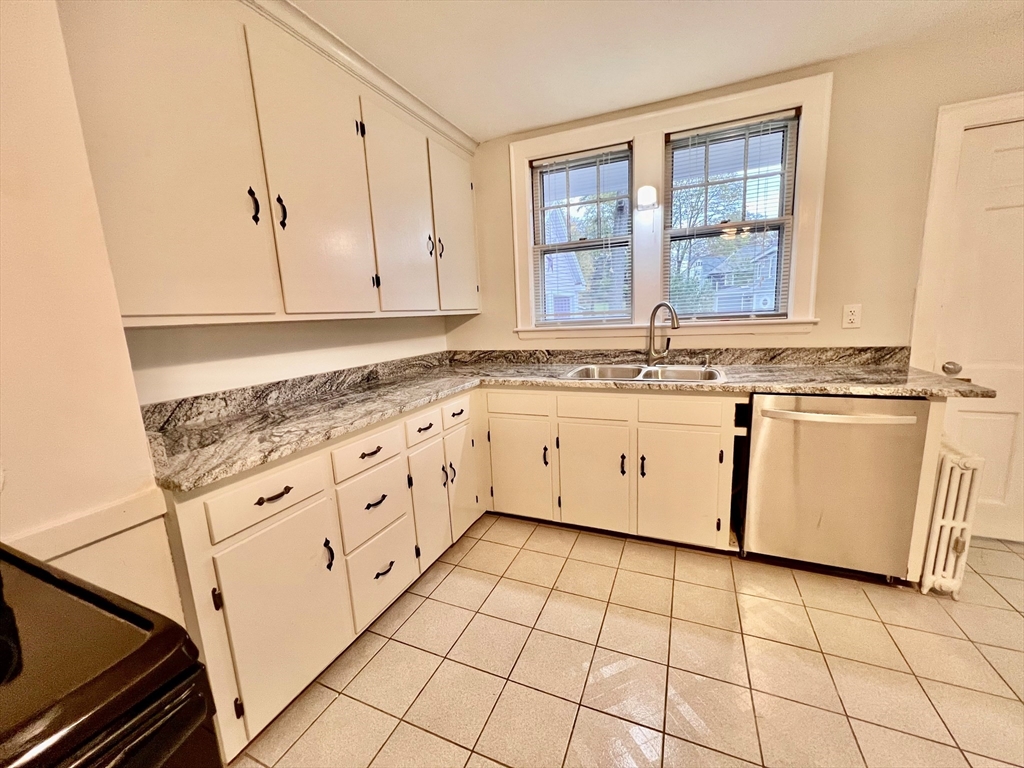 20-22 Randall Ave, Weymouth