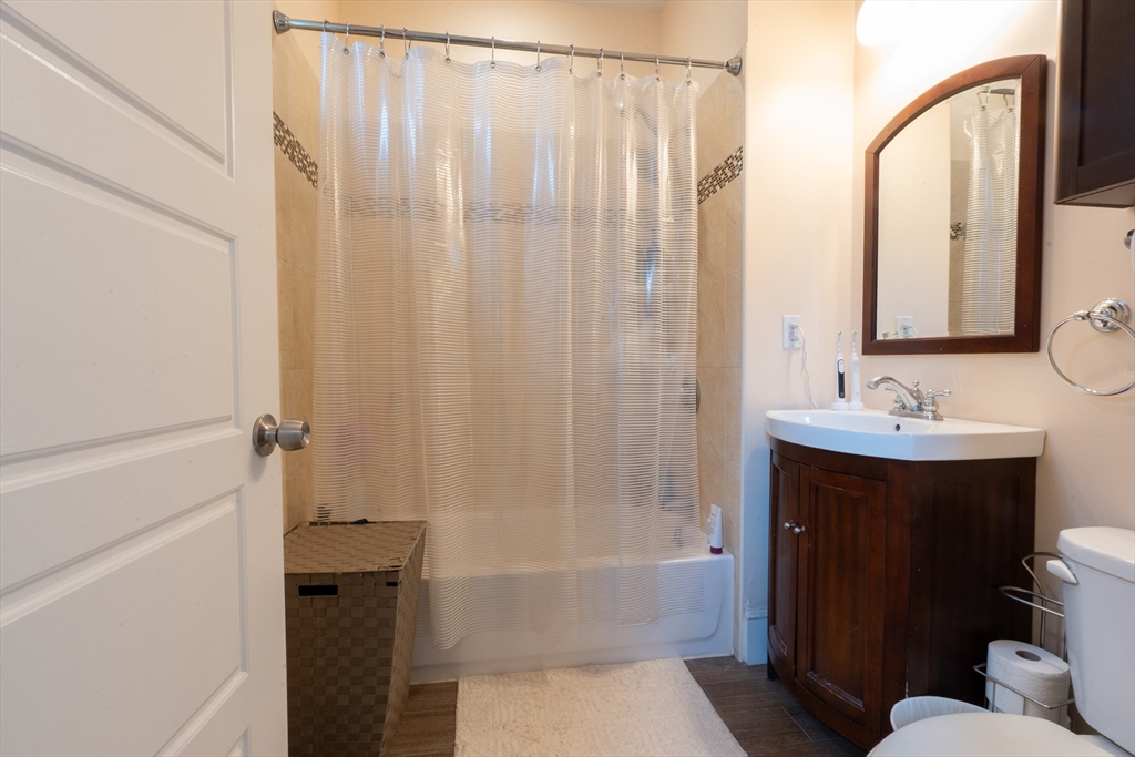 49 Montvale, Roslindale