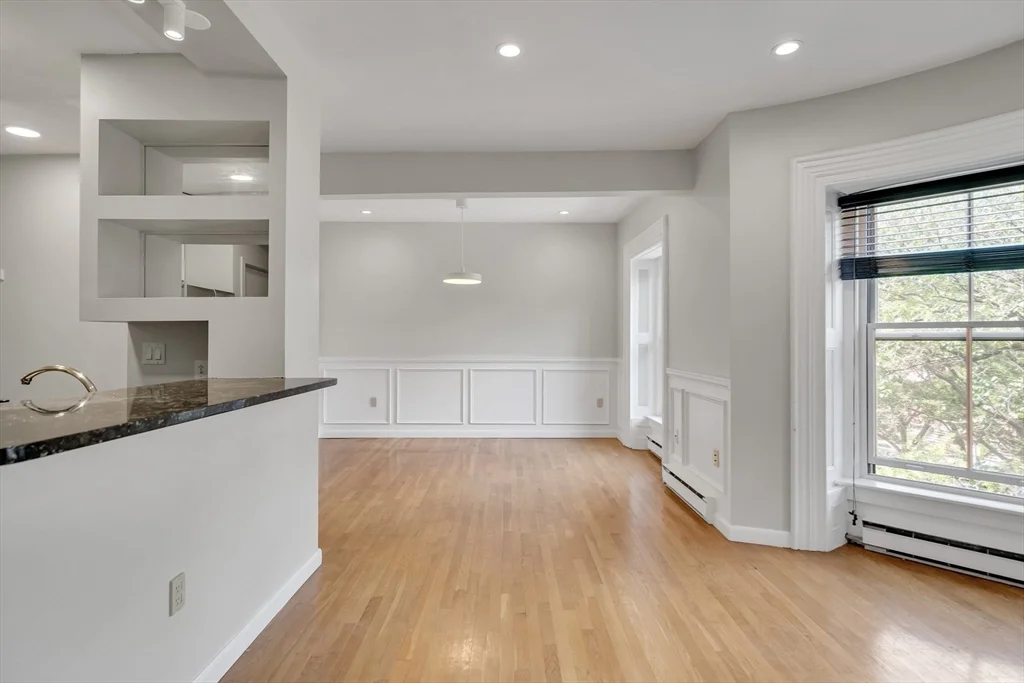 27 Worcester Sq, South End