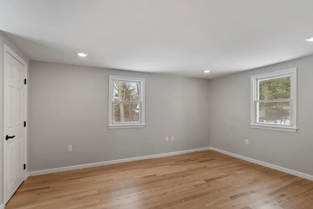 31 Birch Rd, Nabnasset