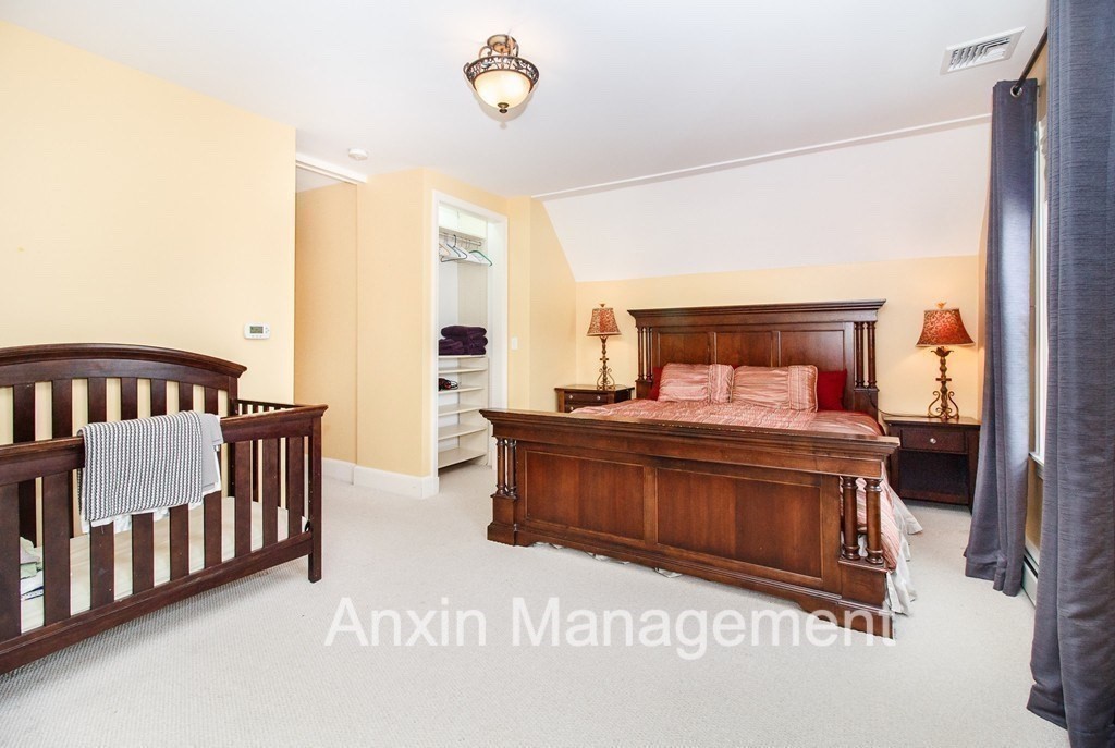 33 Mapleton St, Brighton