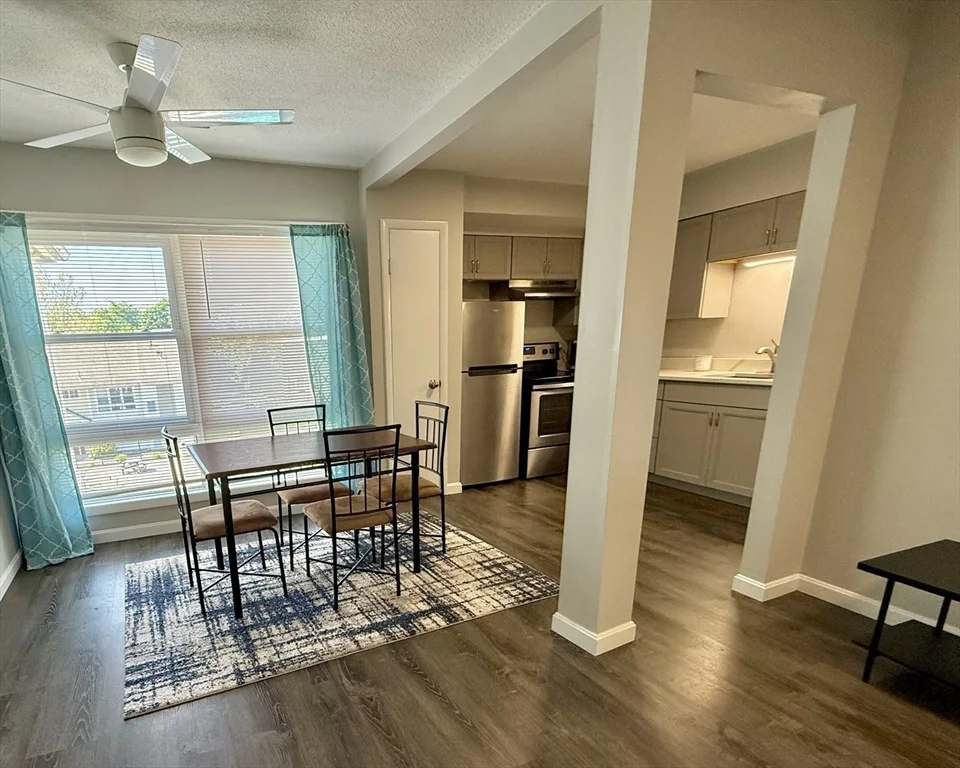 Studio bed, 1 bath apartment for rent at 64f Beacon Unit 64f, Burlington — photo 7 of 22