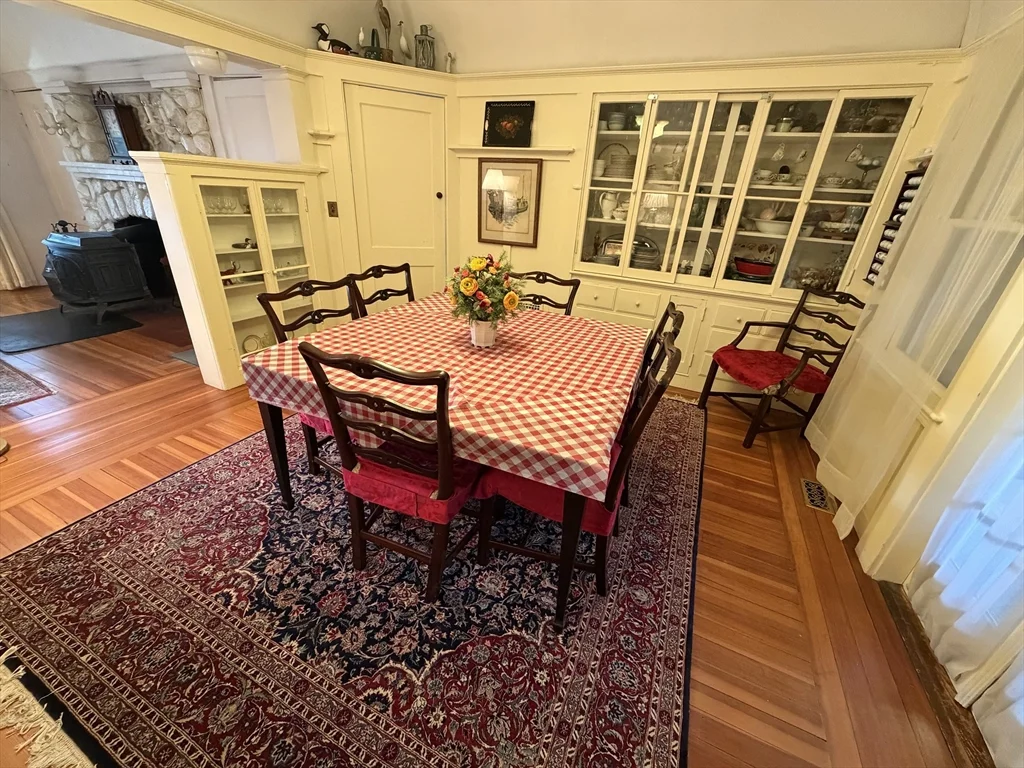 630 Washington St, Gloucester