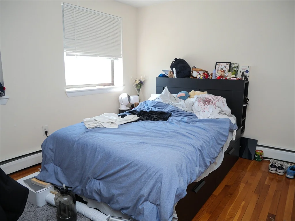1039 Commonwealth Ave, Allston