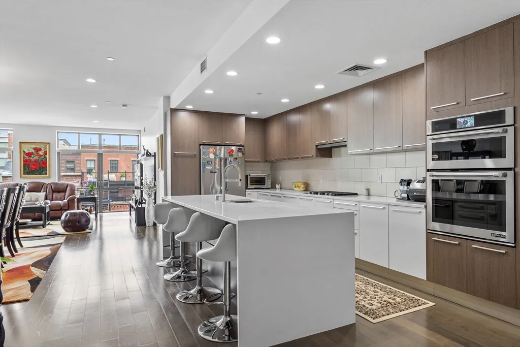 150 Dorchester Ave, South Boston