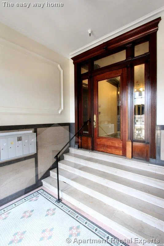 27 Park Dr, Fenway