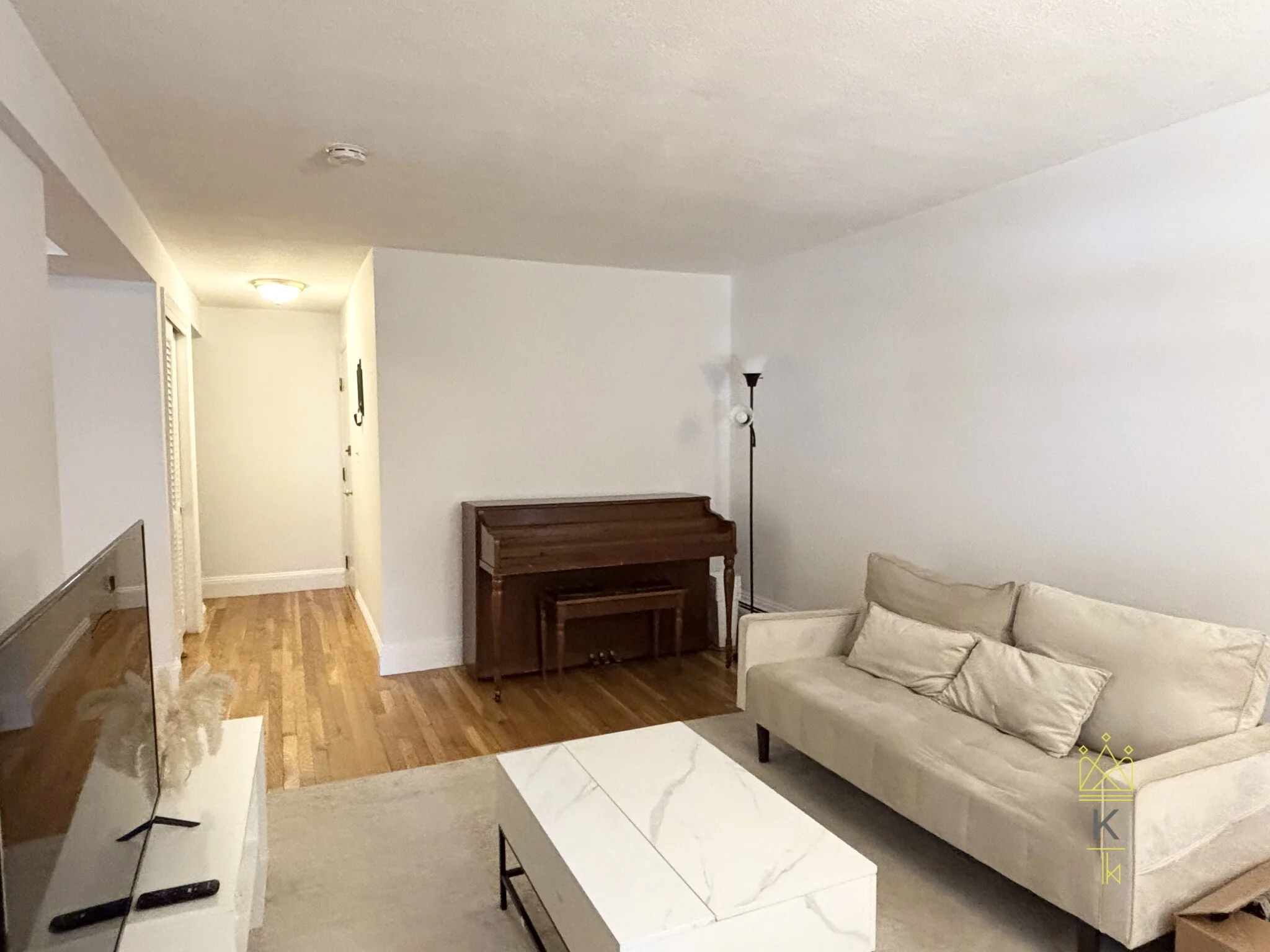 1819 Beacon St, Brookline