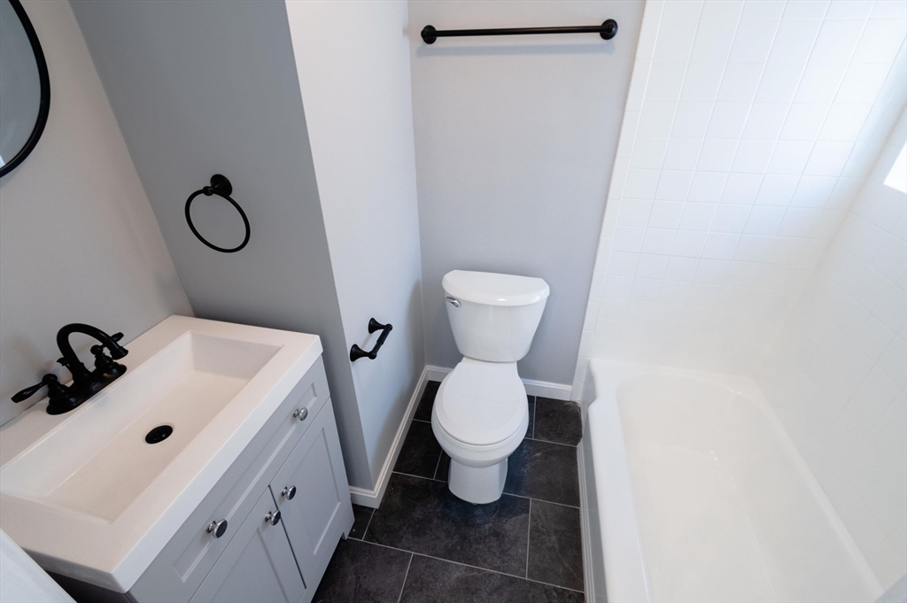 45 Morris St, East Boston