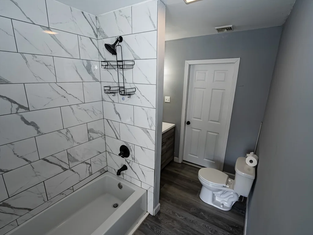 159 Hamilton St, Southbridge