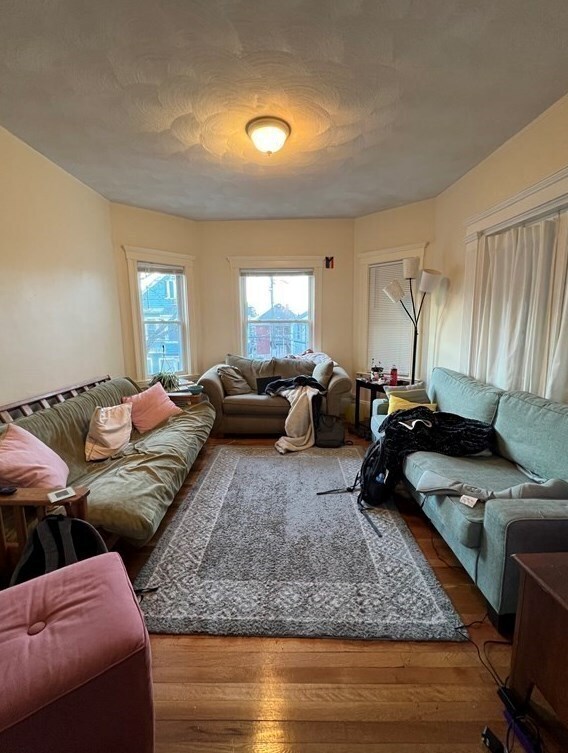 10 Pinkham Rd, Medford