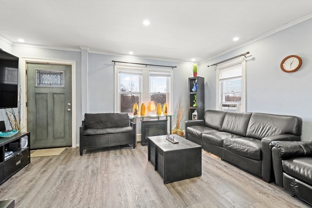 107 Belle Ave, Medford