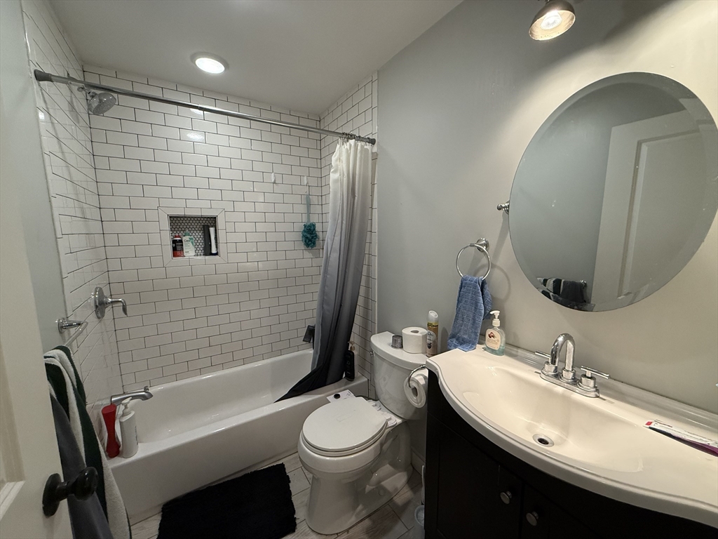 323 East 4th St, South Boston