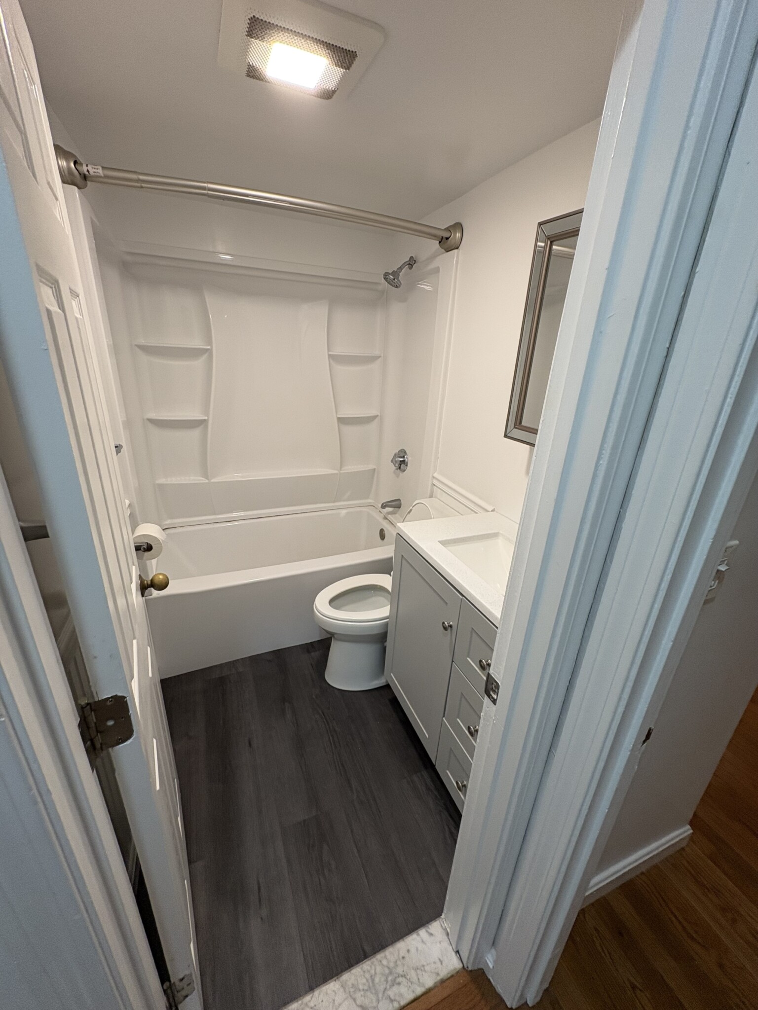 390 Riverway, Mission Hill