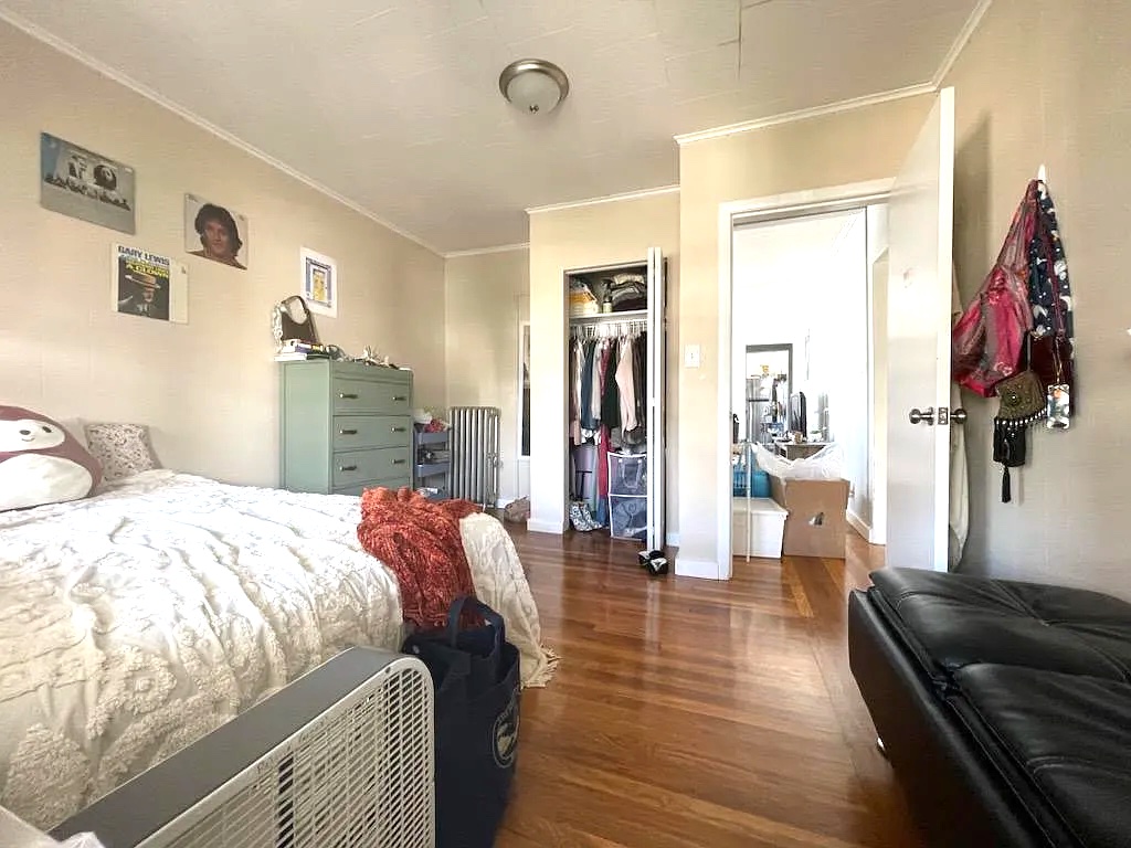 60 Buzzell Ln, South Medford