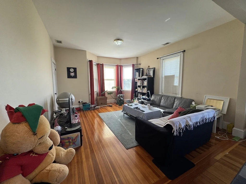 28 Quirk St, East Watertown