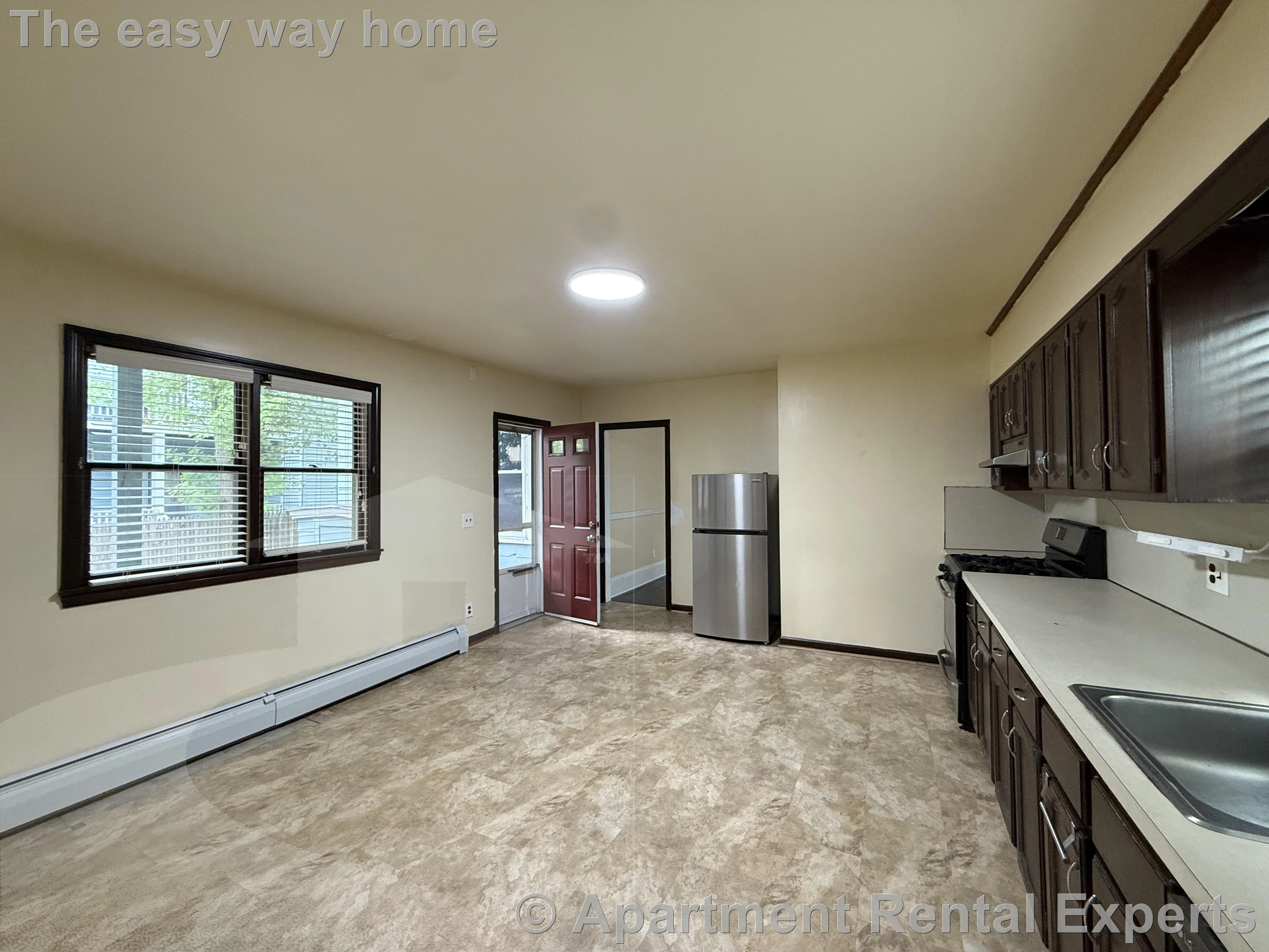 53 Oakland St, Medford Square