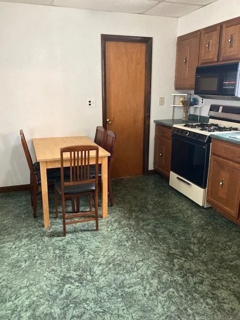 90 Prospect St, Ward Two