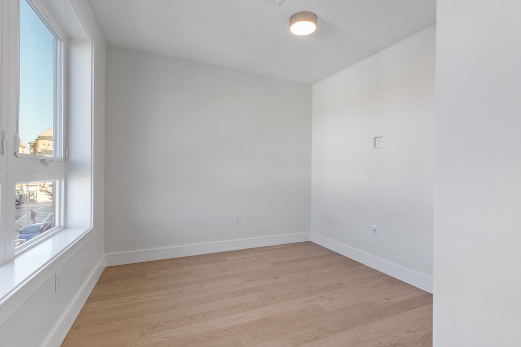 301 Border St, Central Square