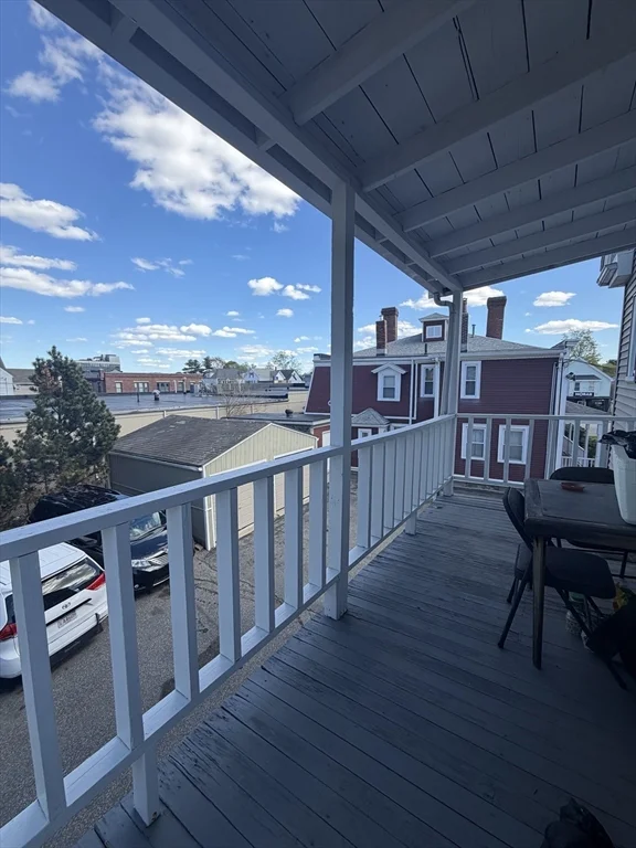 11 Banks St, Waltham