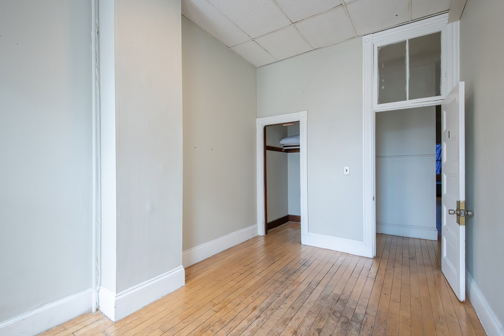 5 Linden St, Allston