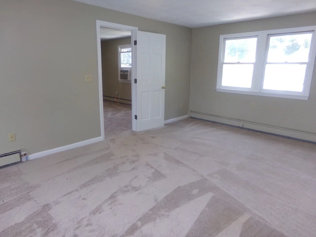 162 Middlesex Ave, Wilmington