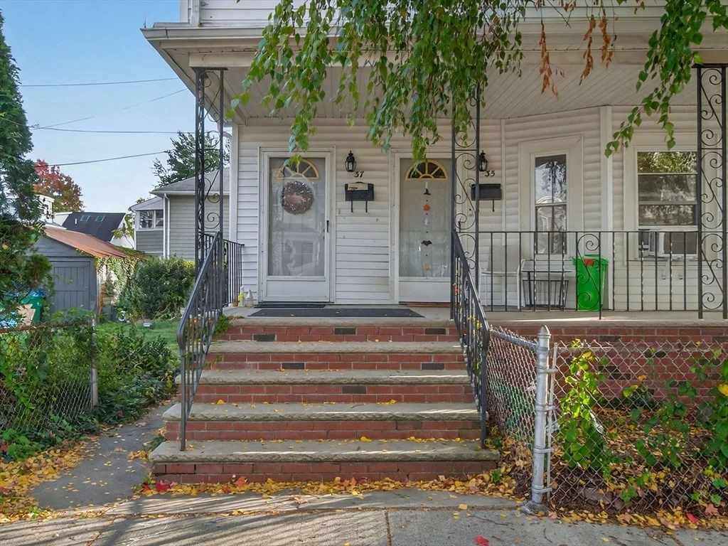 35 Hancock St, Medford