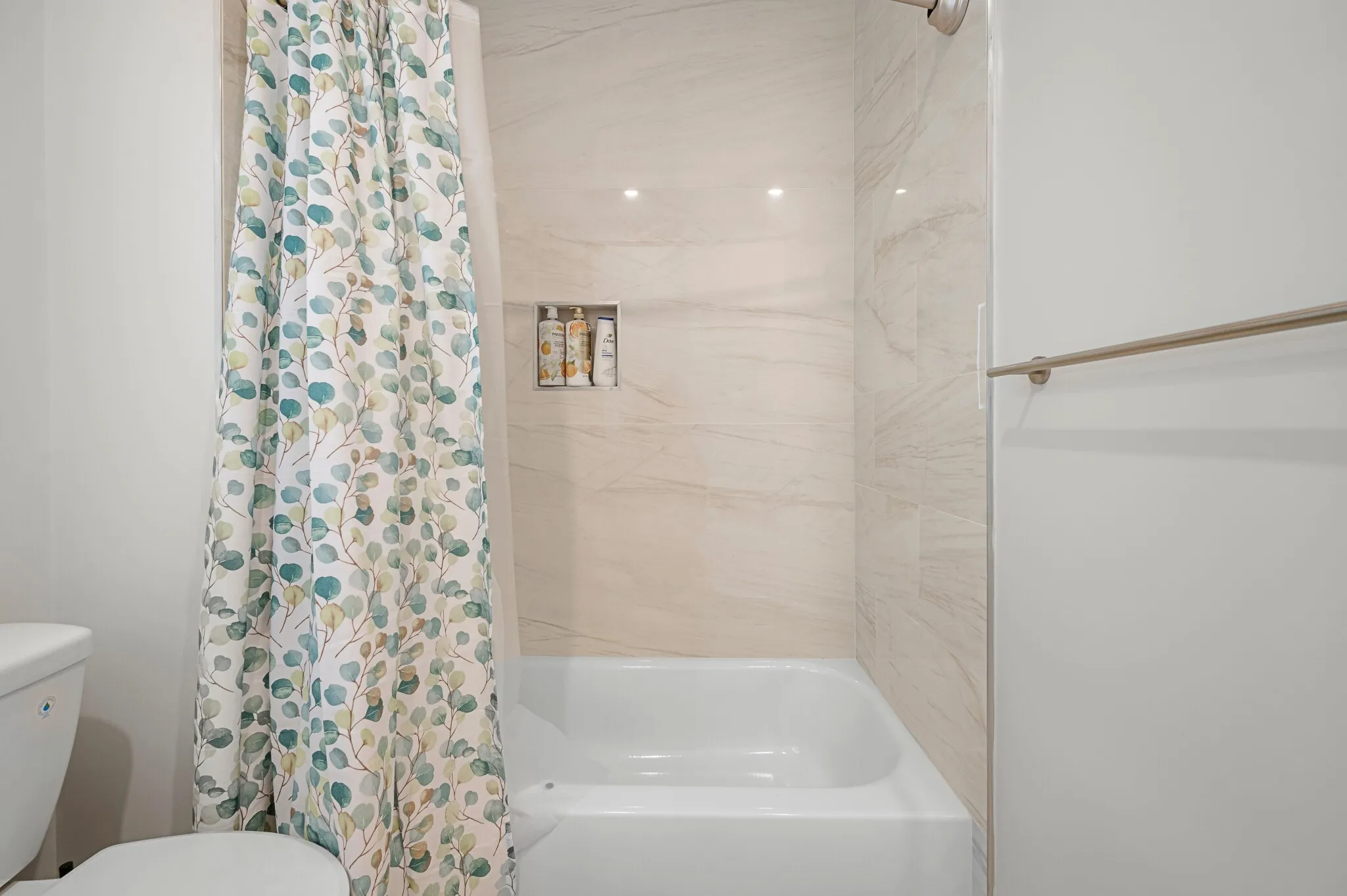 21 Bolton St, South Side