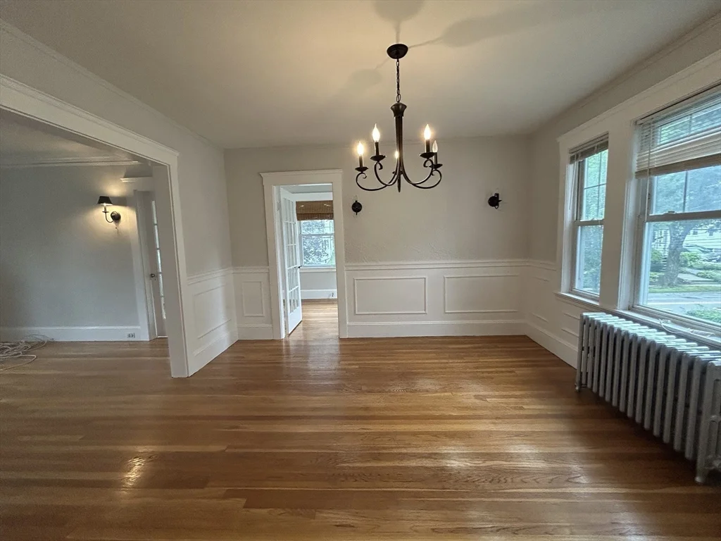 4 Harvard Rd, Belmont