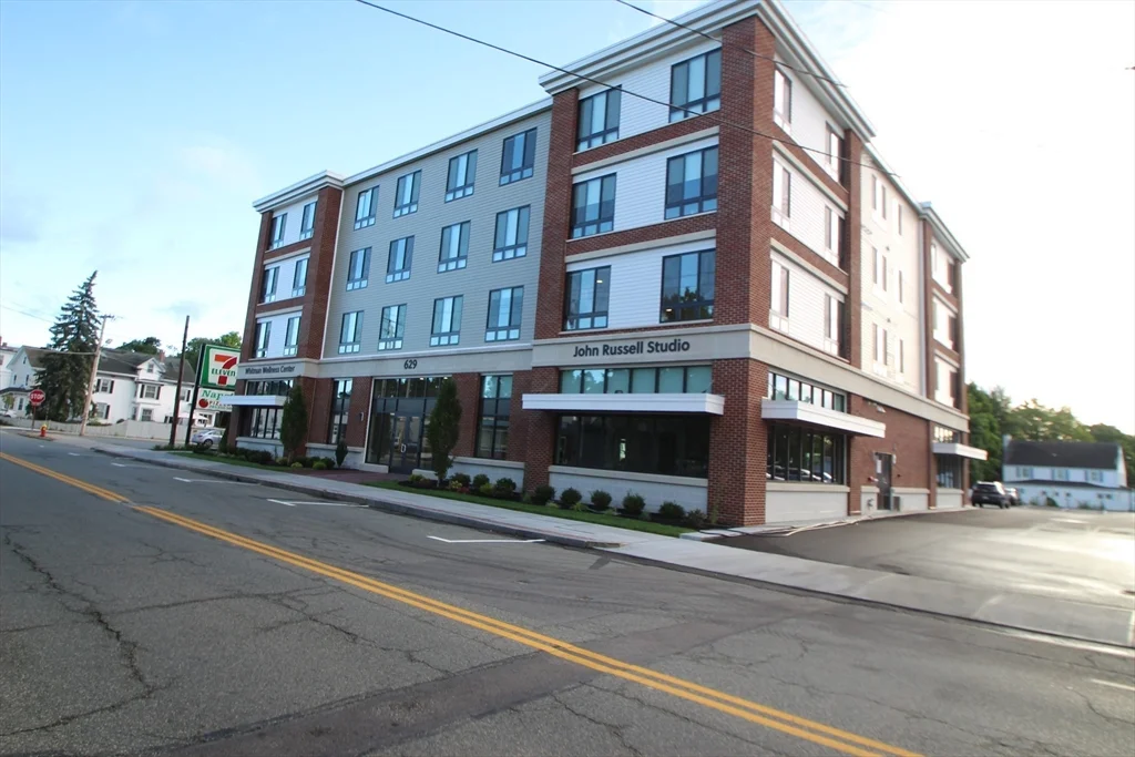 629 Washington St, Whitman