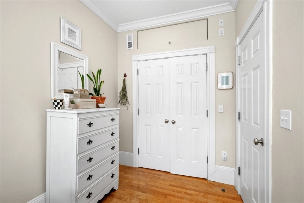 395 Marlborough St, Back Bay