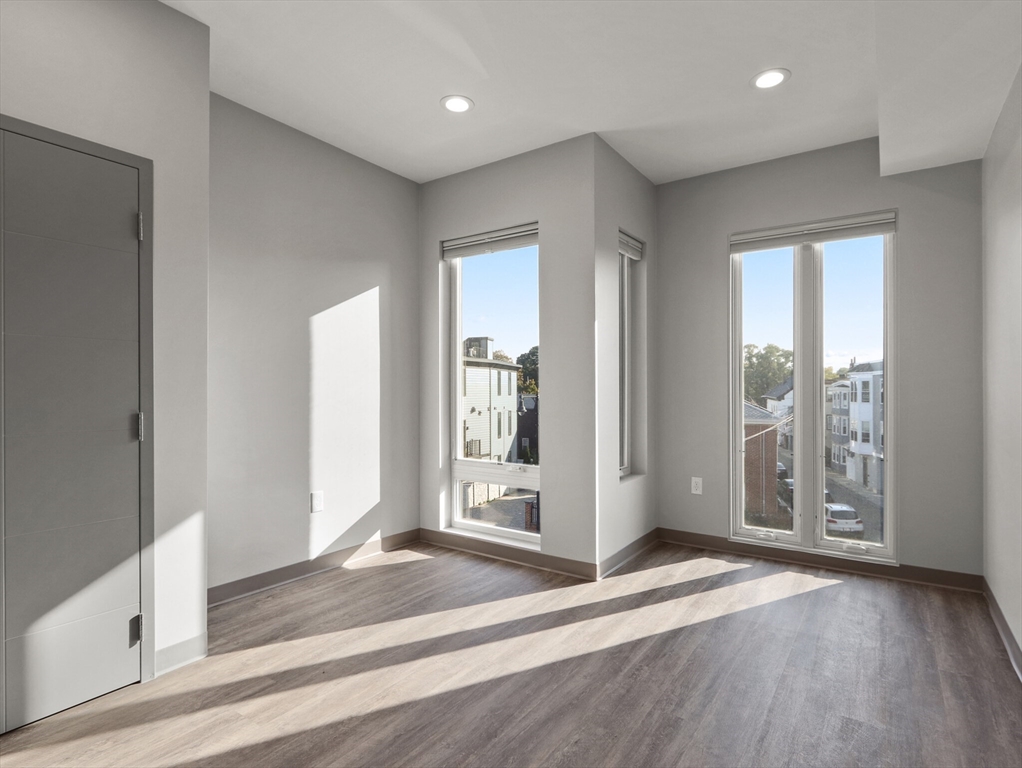 18 Preble St, South Boston