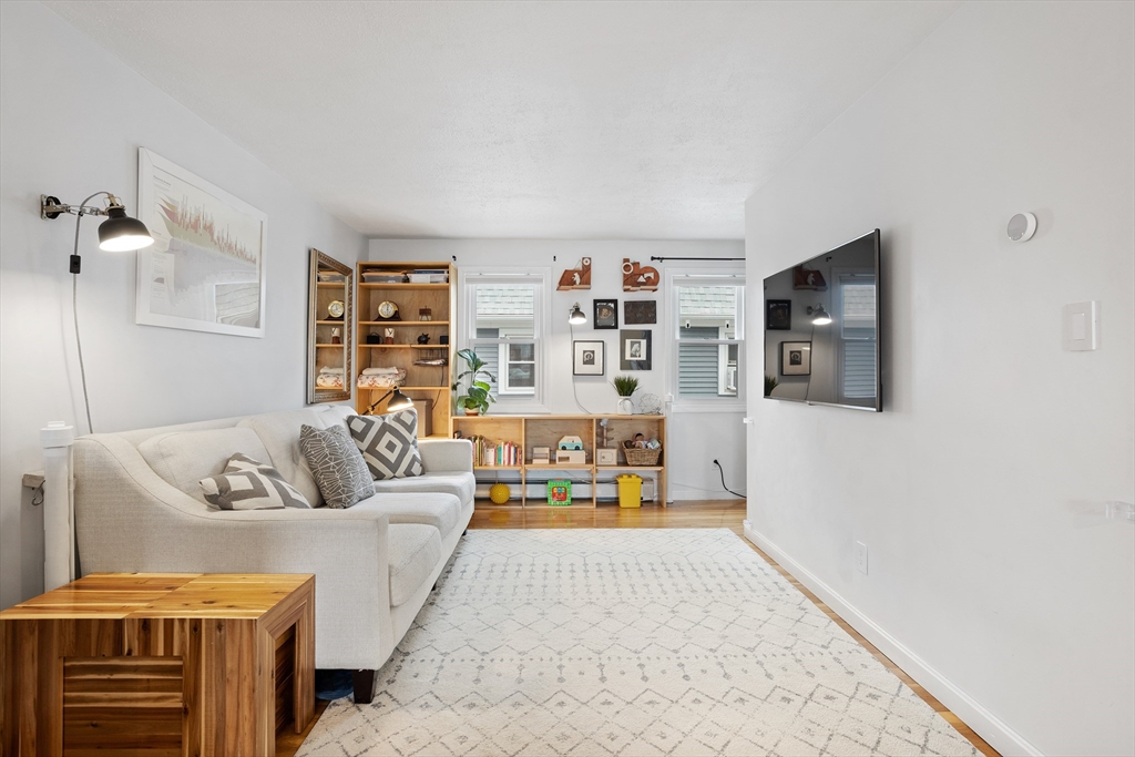 1 Clark St, Ward Two