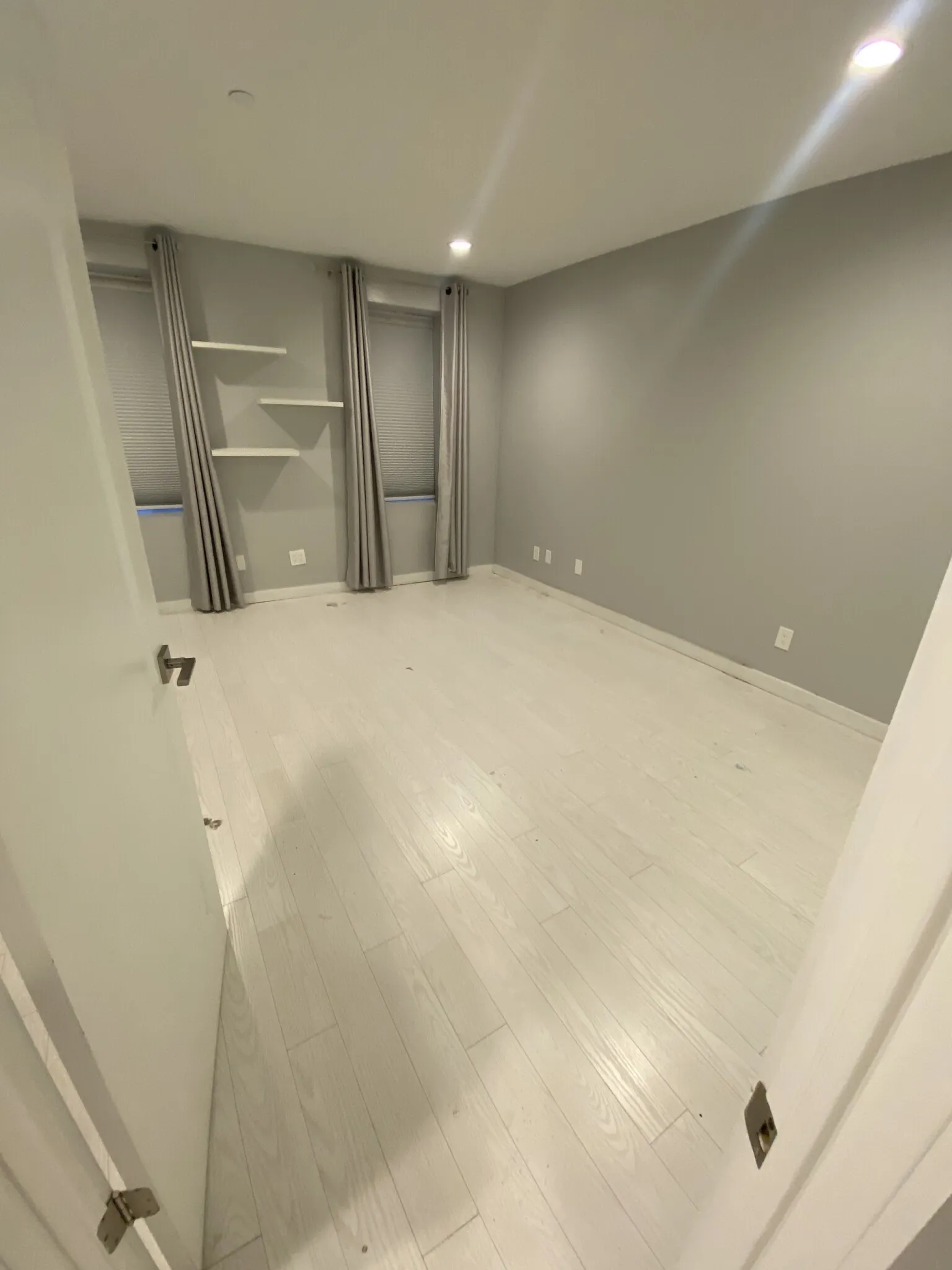 469 Massachusetts Ave, South End