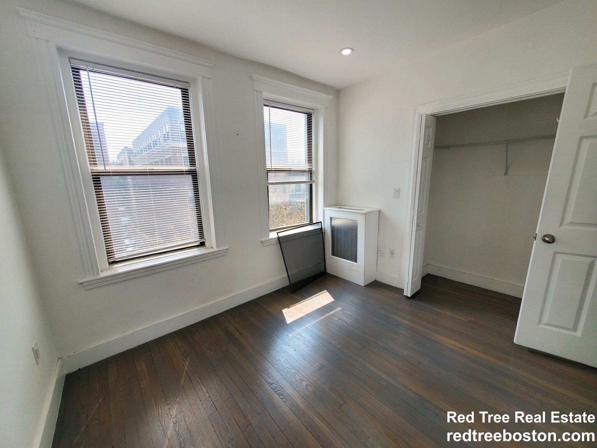 11 Peterborough St, Fenway