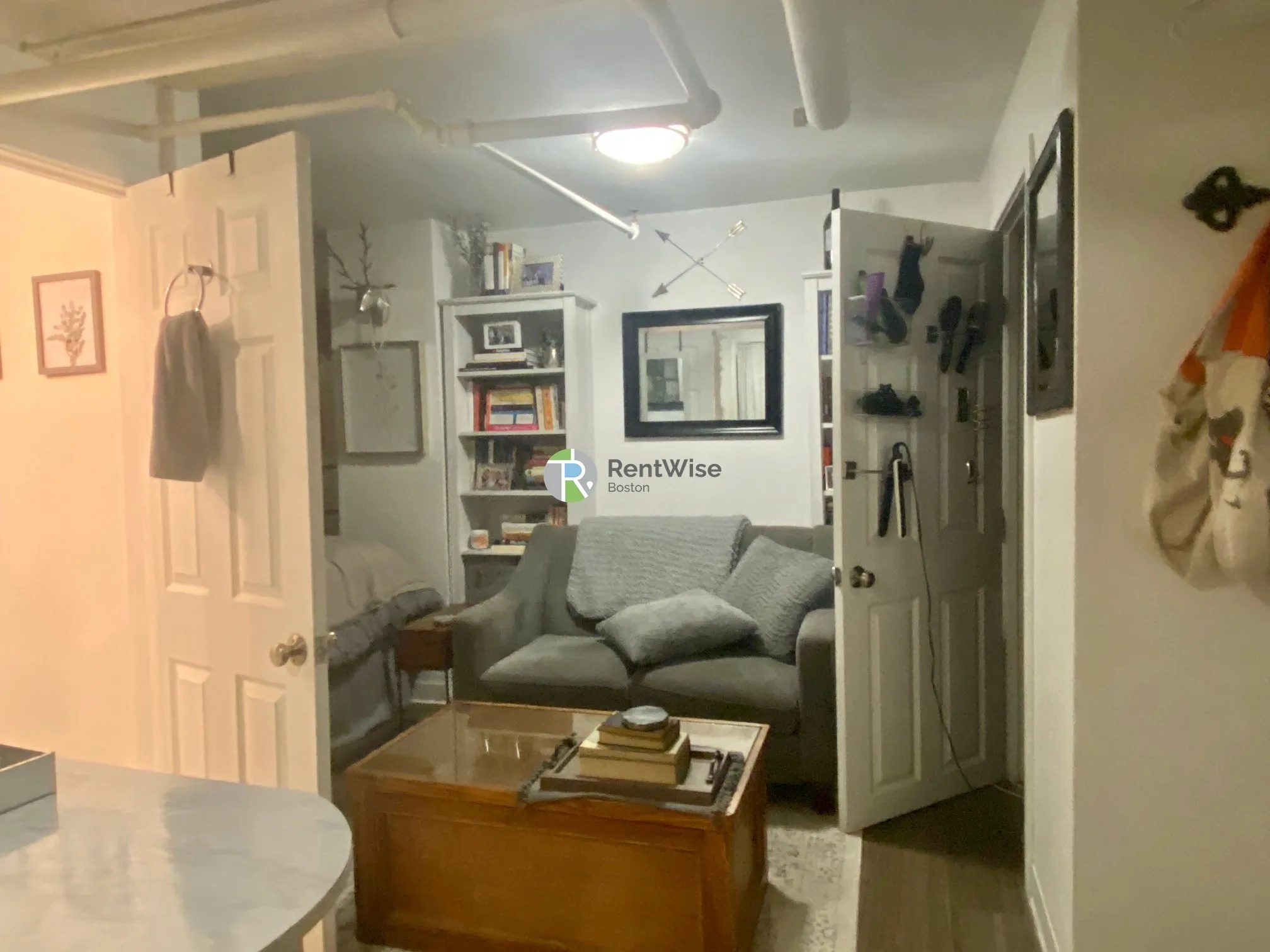 90 Charles St, Beacon Hill