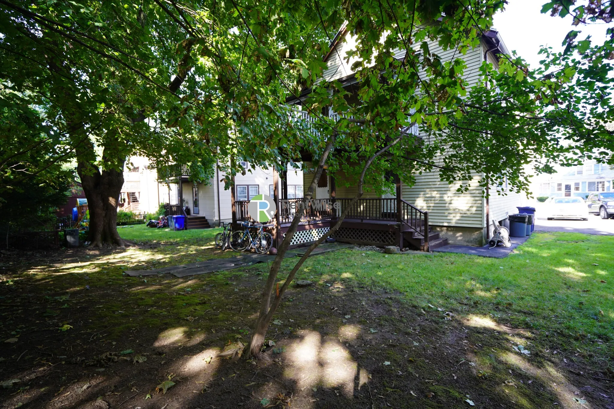 136 Arlington St, Oak Square