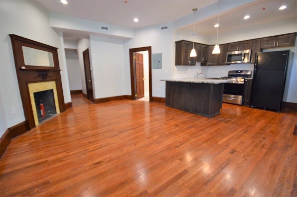 1736 Beacon St, Brookline
