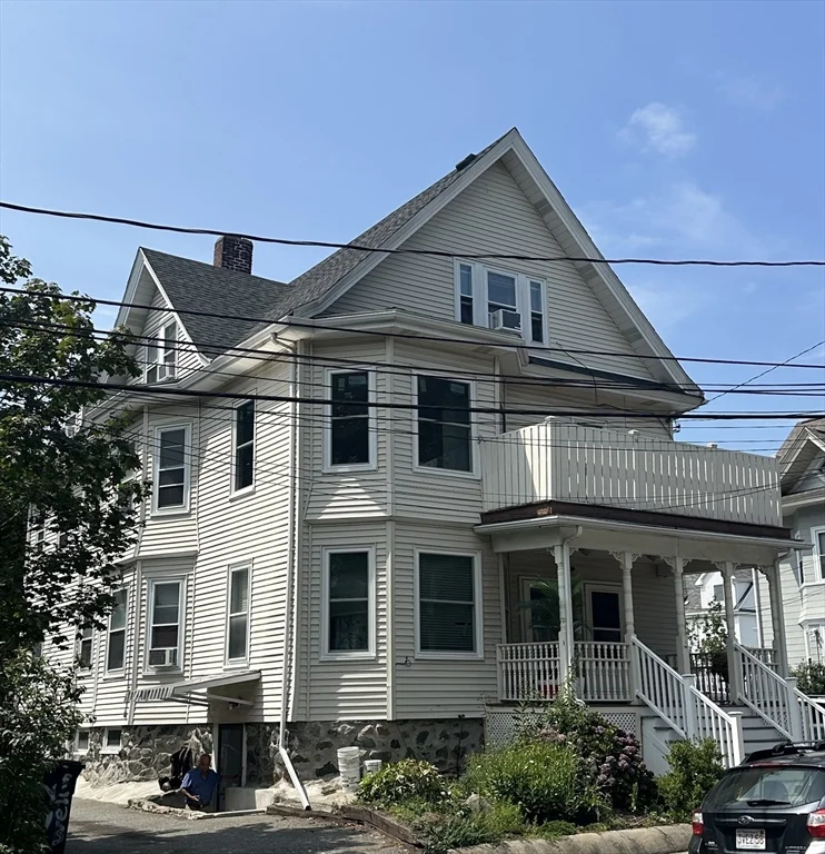 22 Wellington St, Waltham