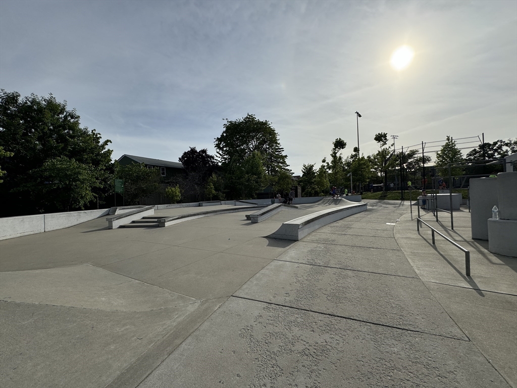 51 Dimick St, Somerville