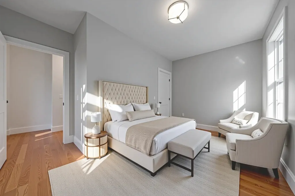 20 Sheridan Ave, Medford