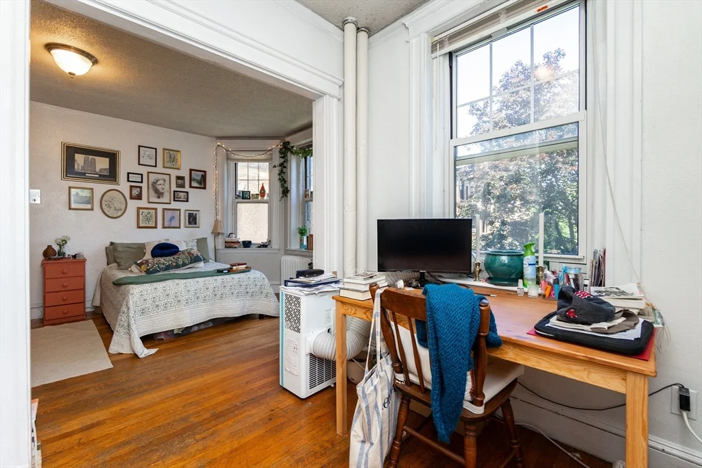 118 Riverway, Longwood