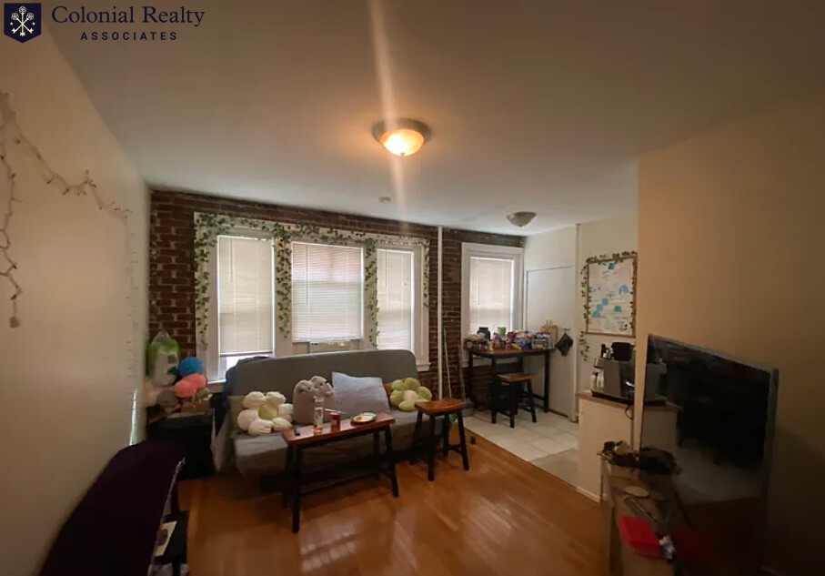 240 Kelton St, Brighton