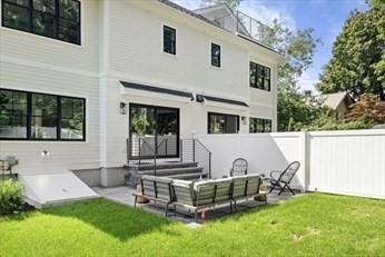 453 Albemarle, Newton