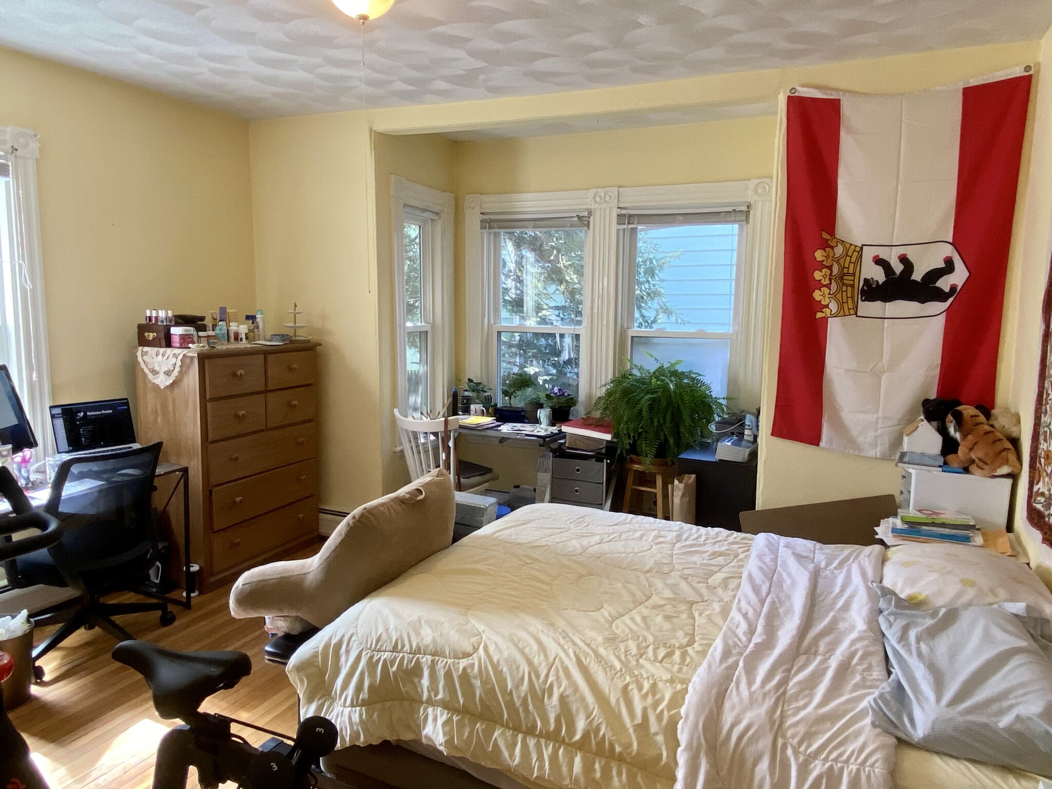 10 Clifton St, Powder House Square