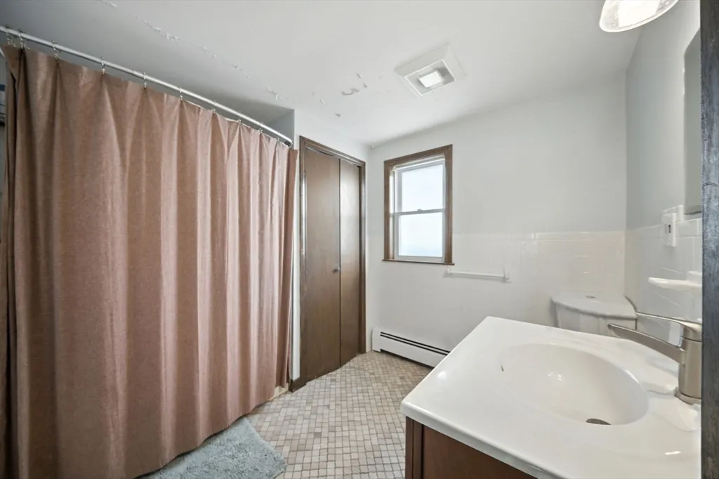 57 Newbury St, Teele Square